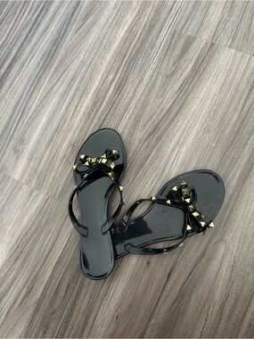Black Bow Studded Jelly Sandals - Women